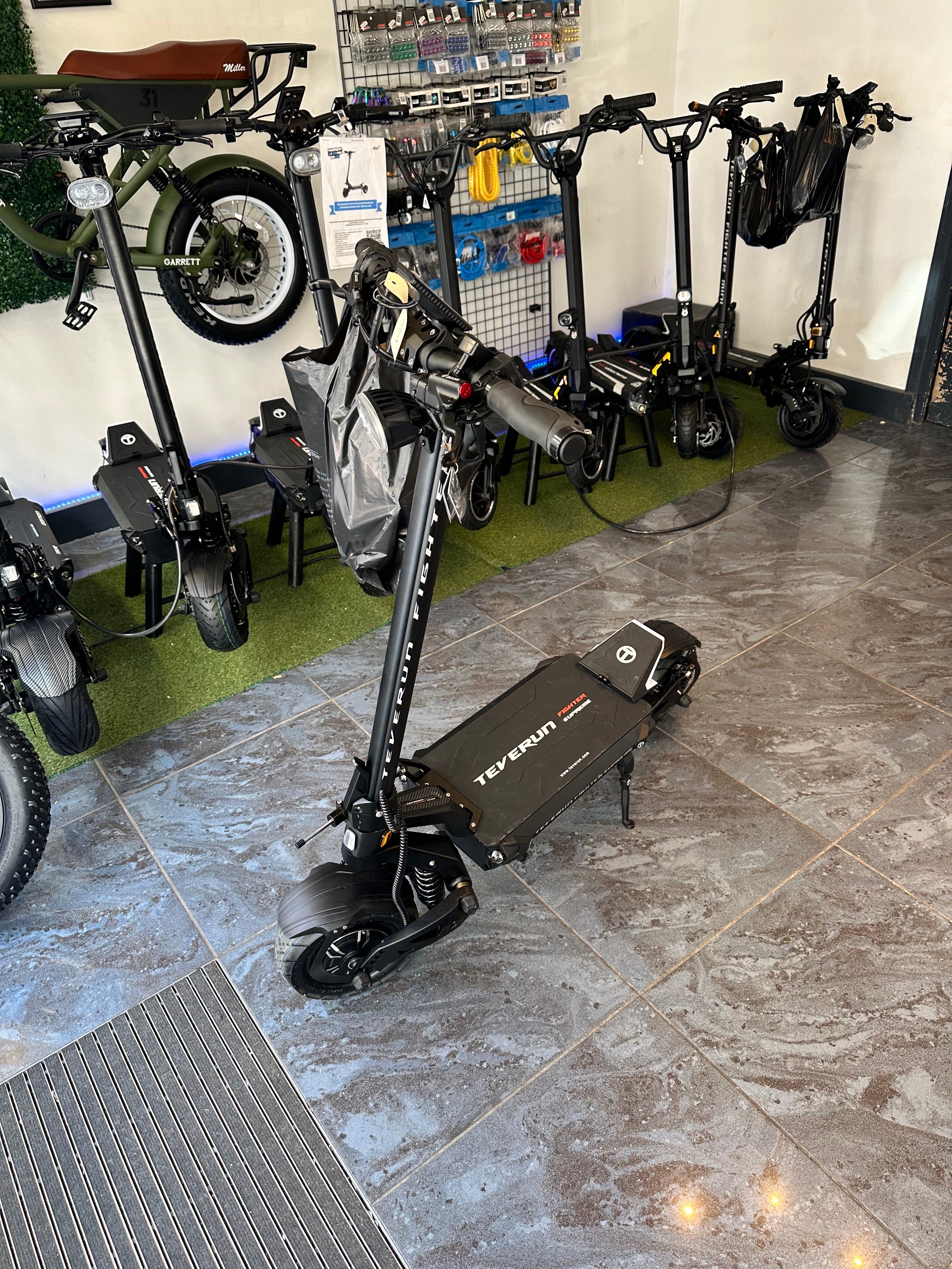 Used electric scooter Teverun Fighter Supreme by Minimotors (72V 35AH LG)