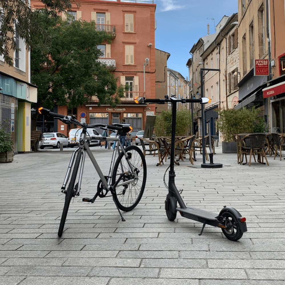 Rétroviseur Clignotant Qlïr pour Trottinette Électrique et Vélo (Paire) - Weebot