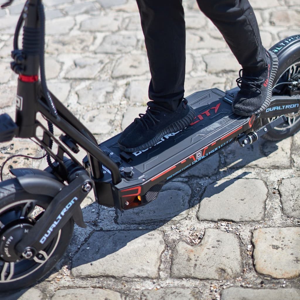 Trottinette Électrique Dualtron City : Confortable et Robuste - Weebot